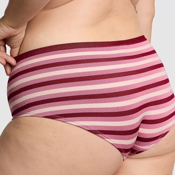 PINK
SEAMLESS HIPHUGGER PANTY - Picture 2 of 3